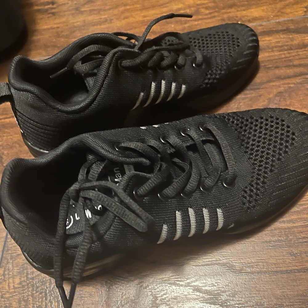 Ordered off Amazon for a someone that needs a arch when walking